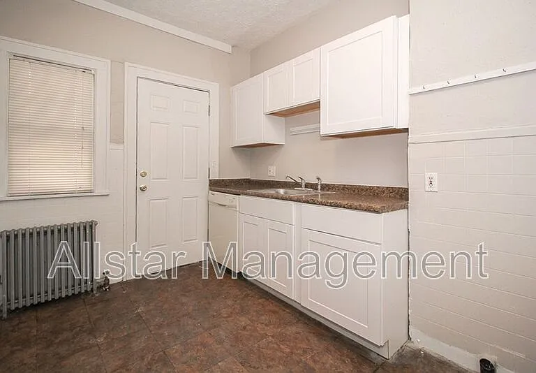 3065 E Derbyshire Rd — Photo 12