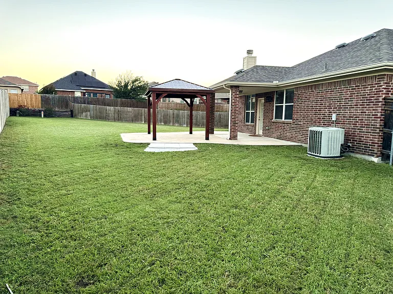 9945 Osprey Dr — Photo 40