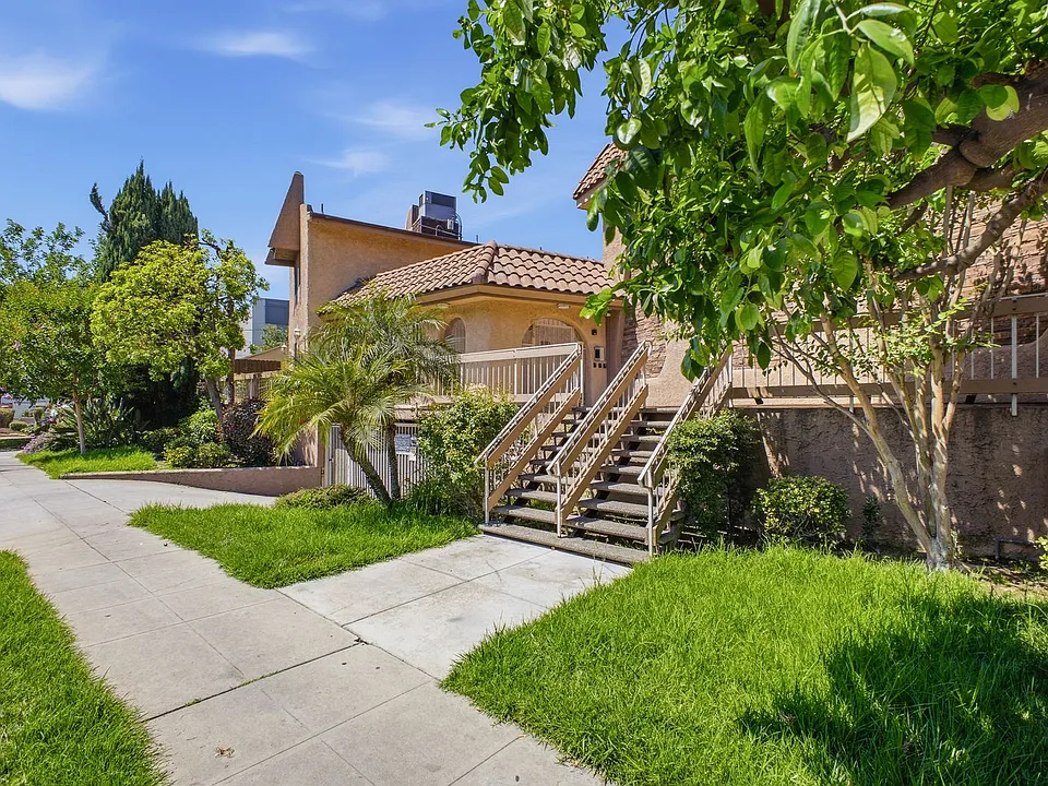 1701 Scott Rd #106