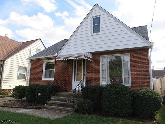 2nd image of 6211 Northcliff Ave