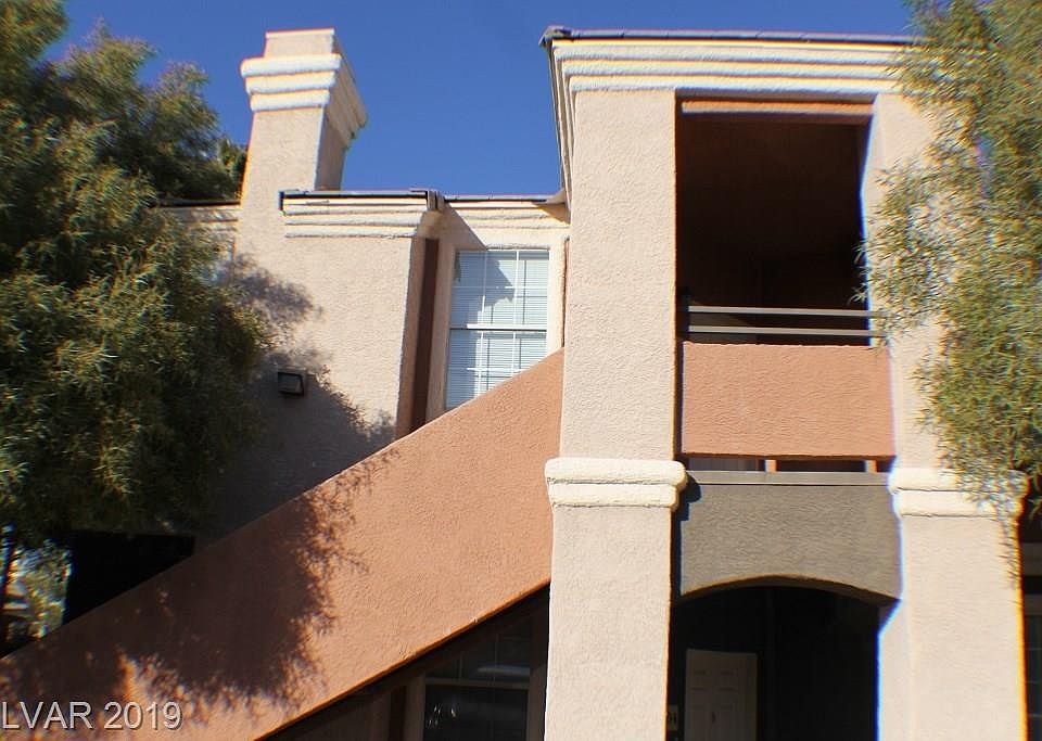 1st image of 1401 Seward St Unit 204