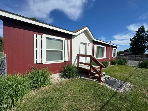 1939 Logan St, Klamath Falls, OR 97603
