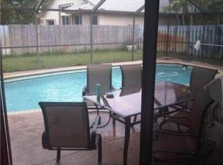 1220 SW 115th Ave, Pembroke Pines, FL 33025