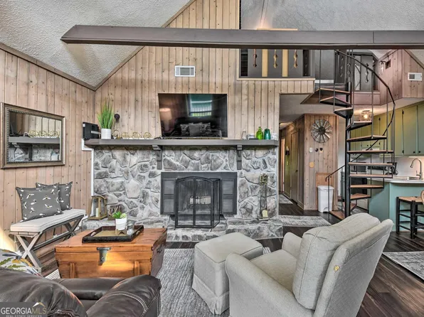 46 Spy Glass Cir #B, Dillard, GA 30537