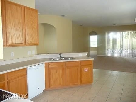 3rd image of 15317 Markham Dr