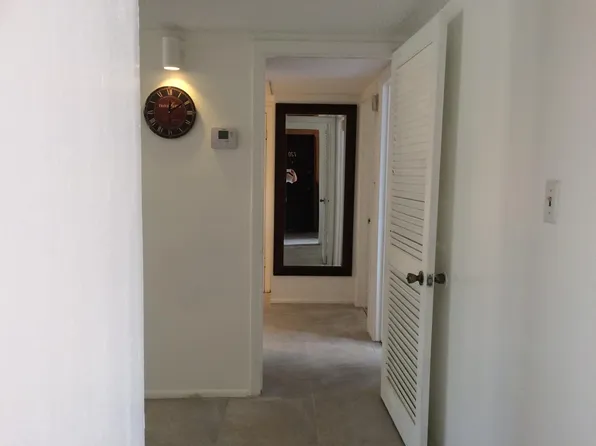 2561 N Alafaya Trl, Orlando, FL