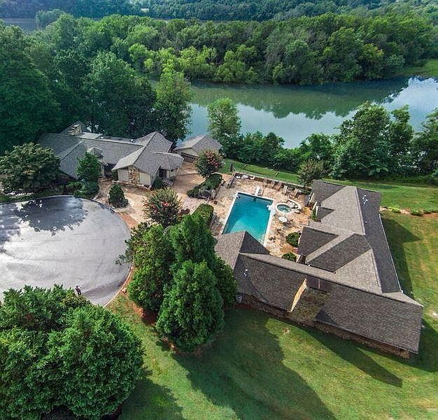 1st image of 3720 Rivertrace Ln