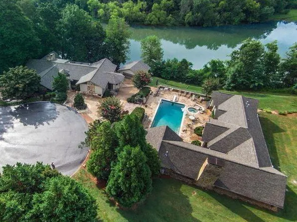 3720 Rivertrace Ln, Knoxville, TN 37920