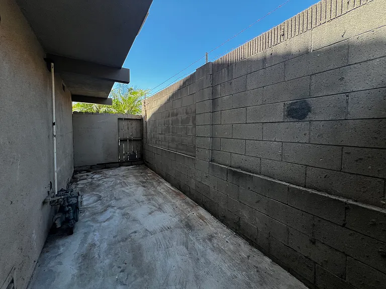 131 S Hamlin St #D — Photo 31