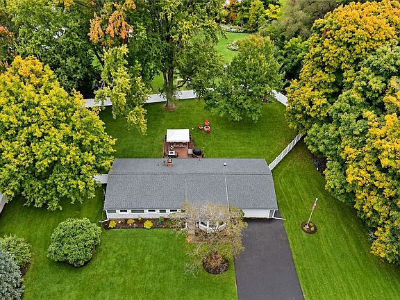 2nd image of 617 Dyke Rd