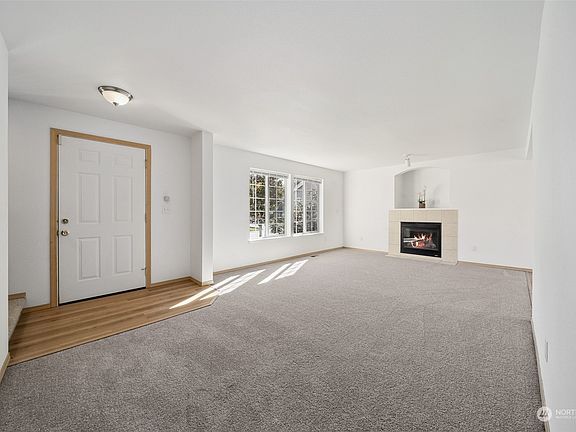 4th image of 18420 83rd Avenue E