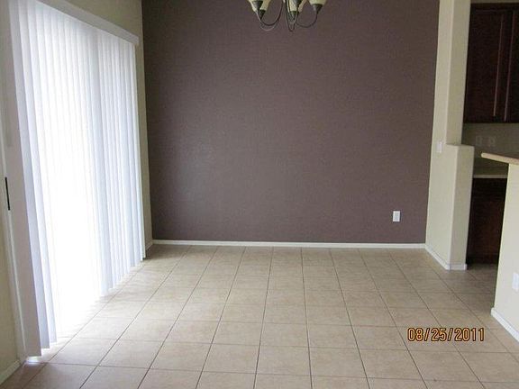 4th image of 18531 W Fairway Dr
