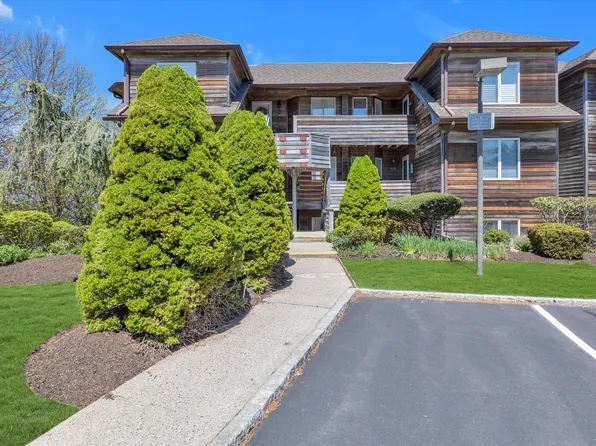 613 Fox Hill Drive, Baiting Hollow, NY 11933