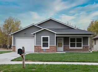 1101 N Poplar Ave, Wichita, KS 67214