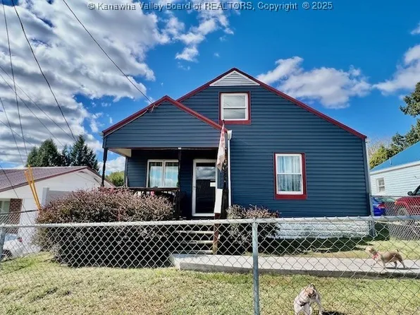 919 Blue Sky Dr, South Charleston, WV 25309