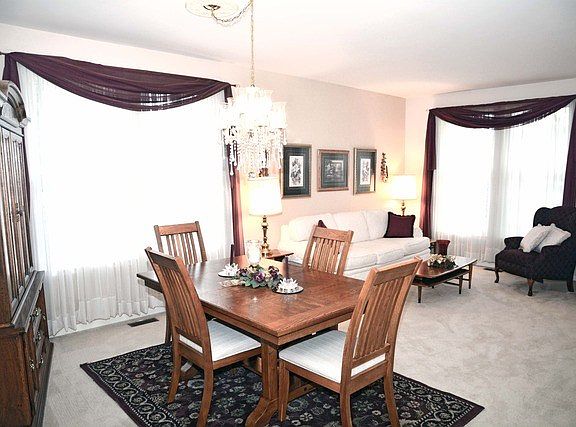 3rd image of 12959 Brookwood Dr