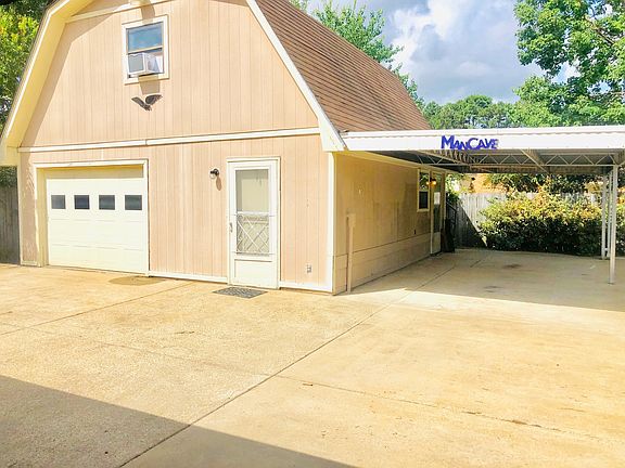 3rd image of 349 Harvard Rd