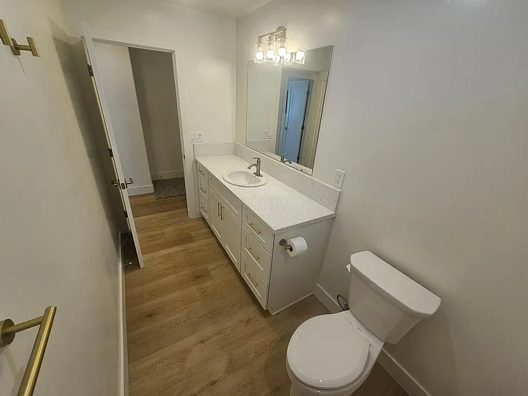 961 Balboa St #2 — Photo 13