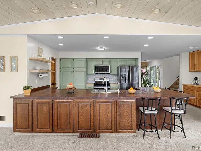 38027 Mallast St — Photo 12