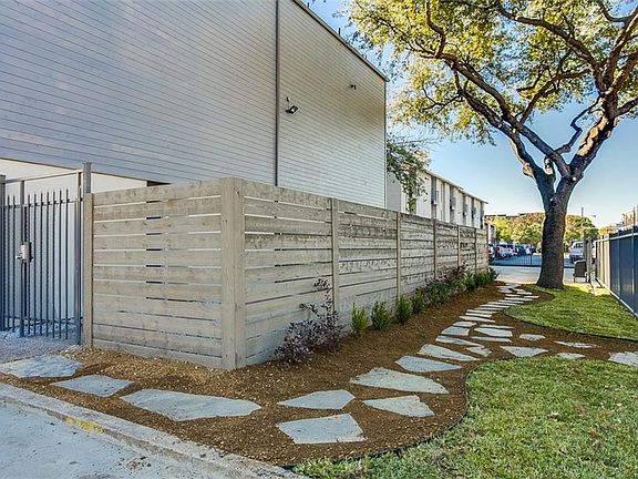 3rd image of 2902 Douglas Ave #214