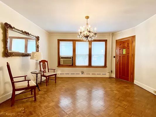 4th image of 27-22 14th St