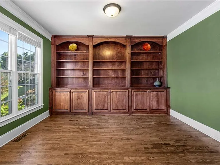 1475 Boomer Cir — Photo 10