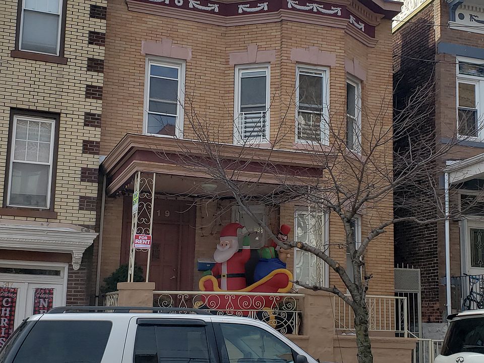 1st image of 319 52nd St
