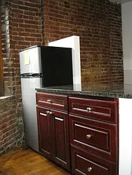 Rented by Tower Brokerage