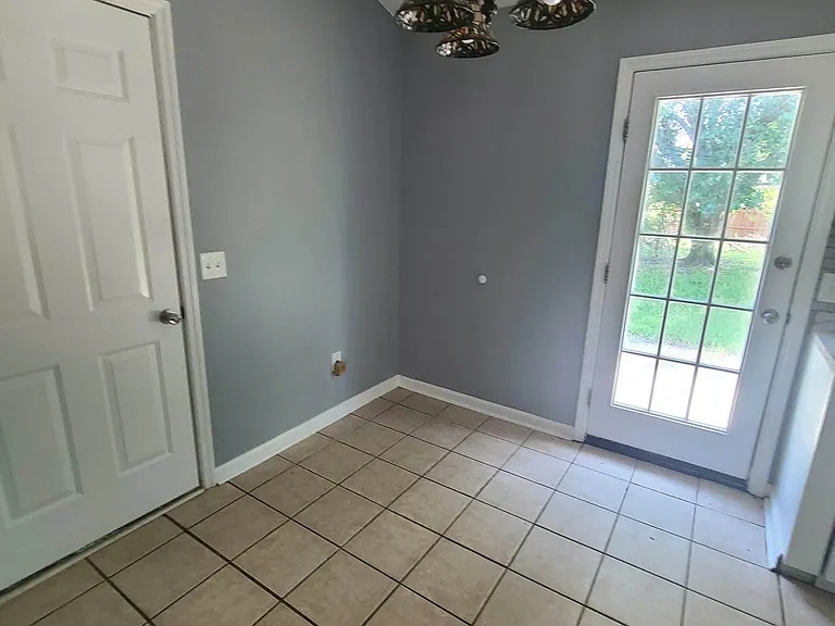 157 Haney Rd — Photo 15