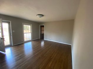 150 Wisconsin Ave, Elkin, NC 28621