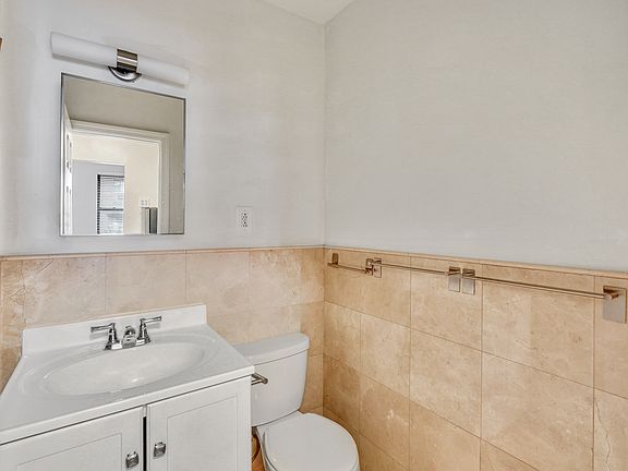 5th image of 311 E 73rd St APT 1B