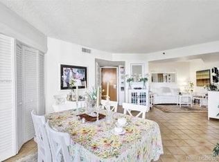 20185 E Country Club Dr, Aventura, FL 33180