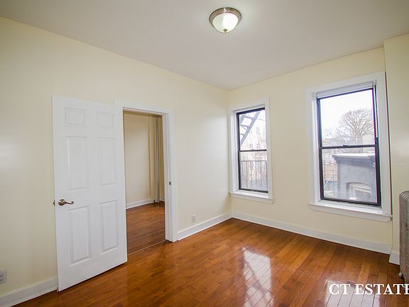 3rd image of 234 E 34th St APT C1