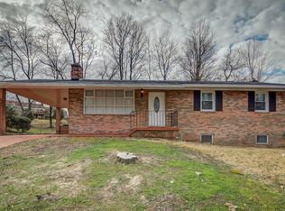 8205 Rosaryville Rd, Upper Marlboro, MD 20772