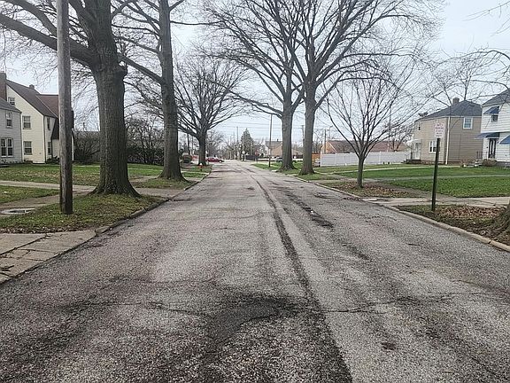 5th image of 16612 Talford Ave