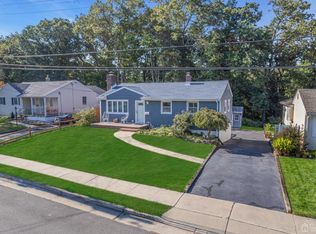 268 Crestwood Dr, Milltown, NJ 08850