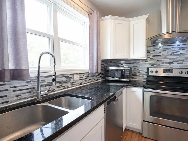 605 S Aurora St — Photo 22