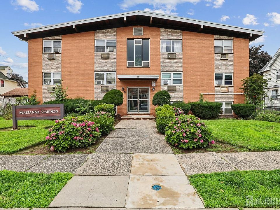 1st image of 14 Hazard Pl APT 3C