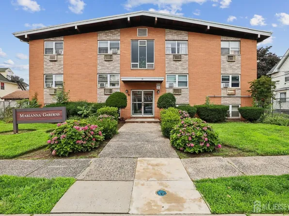 14 Hazard Pl APT 3C, Elizabeth, NJ 07208