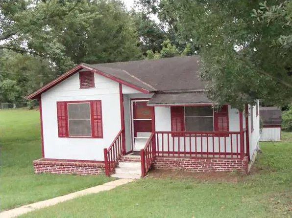322 Jackson St, Chickasaw, AL 36611