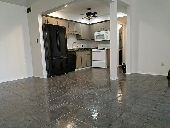 4th image of 29660 City Dr #1