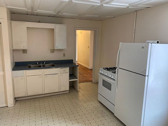 4th image of 1301 Market St #3