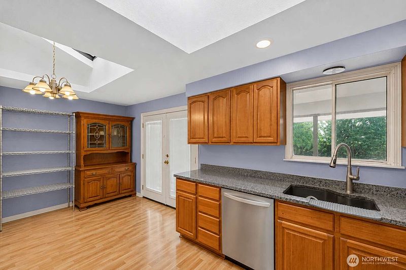 3rd image of 728 11th Street NE