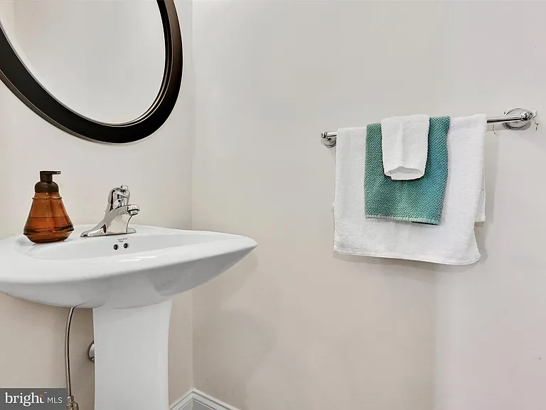 147 Putnam Way — Photo 4