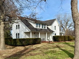 2202 S Farm Road 107, Springfield, MO 65802