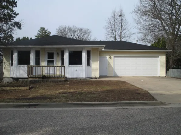 43 Fern Dr, Montello, WI 53949