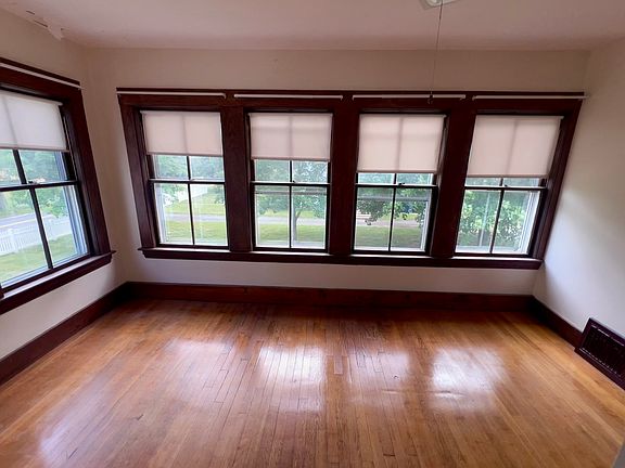 3rd image of 165 Concord Rd Floor 2