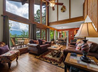 814 Kings Way, Gatlinburg, TN 37738
