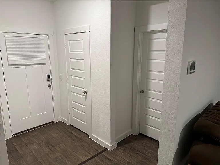 204 James River Dr — Photo 12
