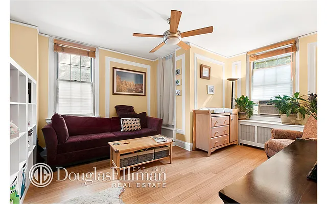 Sold by Douglas Elliman | media 14